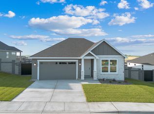 7890 Fortress St, West Richland, WA