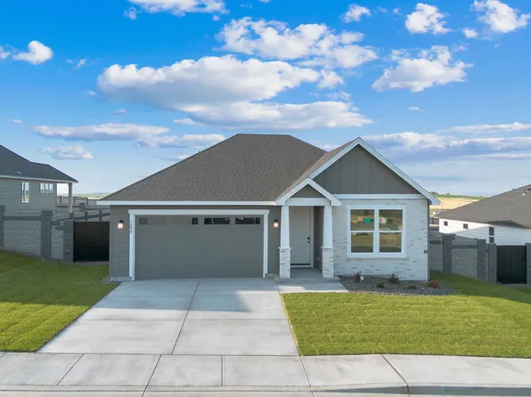 7890 Fortress St, West Richland, WA 99353