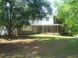 825 Reed Rd, Lexington, TN 38351