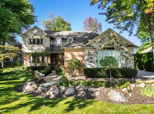 14165 Bournemuth Dr, Shelby Township, MI 48315