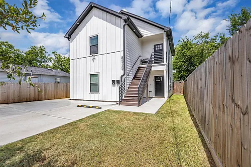 8529 Dosia St #A Photo 1 8529 Dosia St #A Photo 1