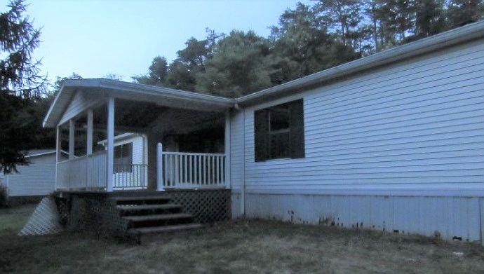 1st image of 124 Winchester Ct