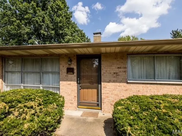 23 Country Squire Ln, Saint Louis, MO 63146