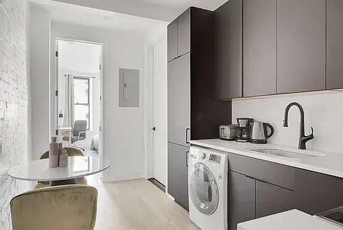 181 Court St #2RB Photo 1