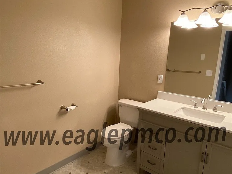 12486 SE 60th Ct #B — Photo 11