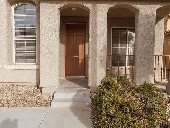 3rd image of 4408 Santa Clarita Ave
