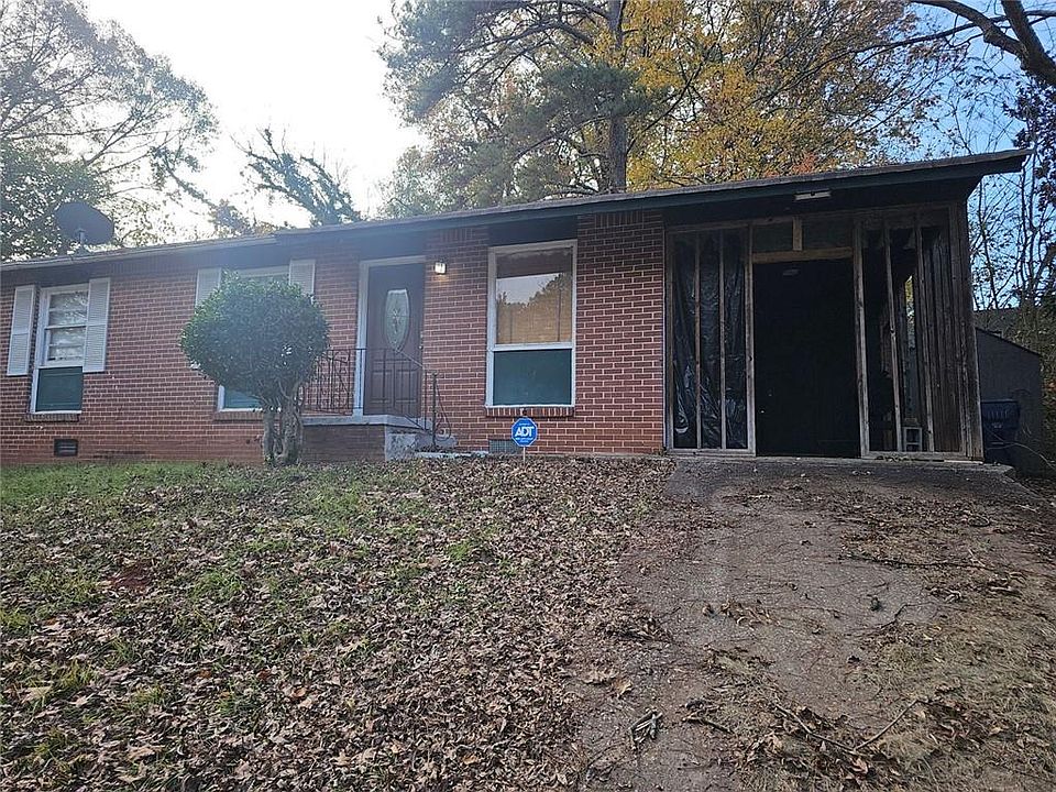 1st image of 2383 Baywood Dr SE