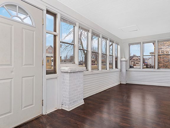 2nd image of 421 Garfield Ave