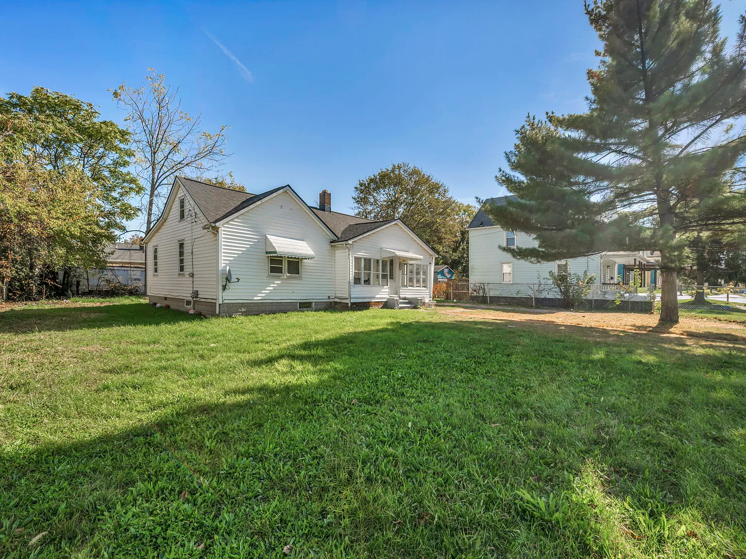 4 bed, 1250 sqft, $1,550 — Photo 3