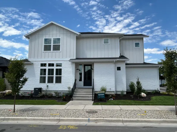1440 W Pleasant View Dr #3, Kaysville, UT 84037