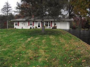 1327 Spring Dr, Herculaneum, MO 63048