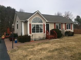 38 King St, Coventry, RI 02816