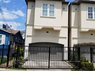 1035 E 28th St, Houston, TX 77009