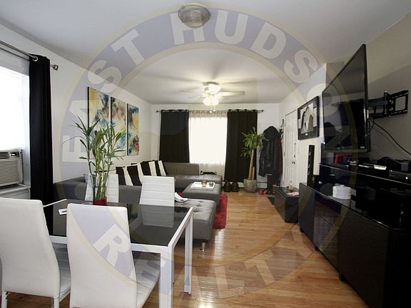 2nd image of 2177 23rd St #1