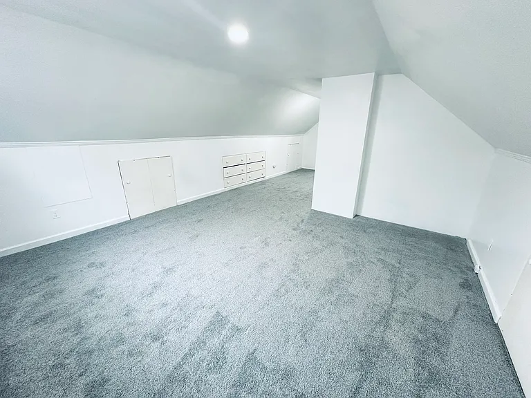 624 Chapel St — Photo 11