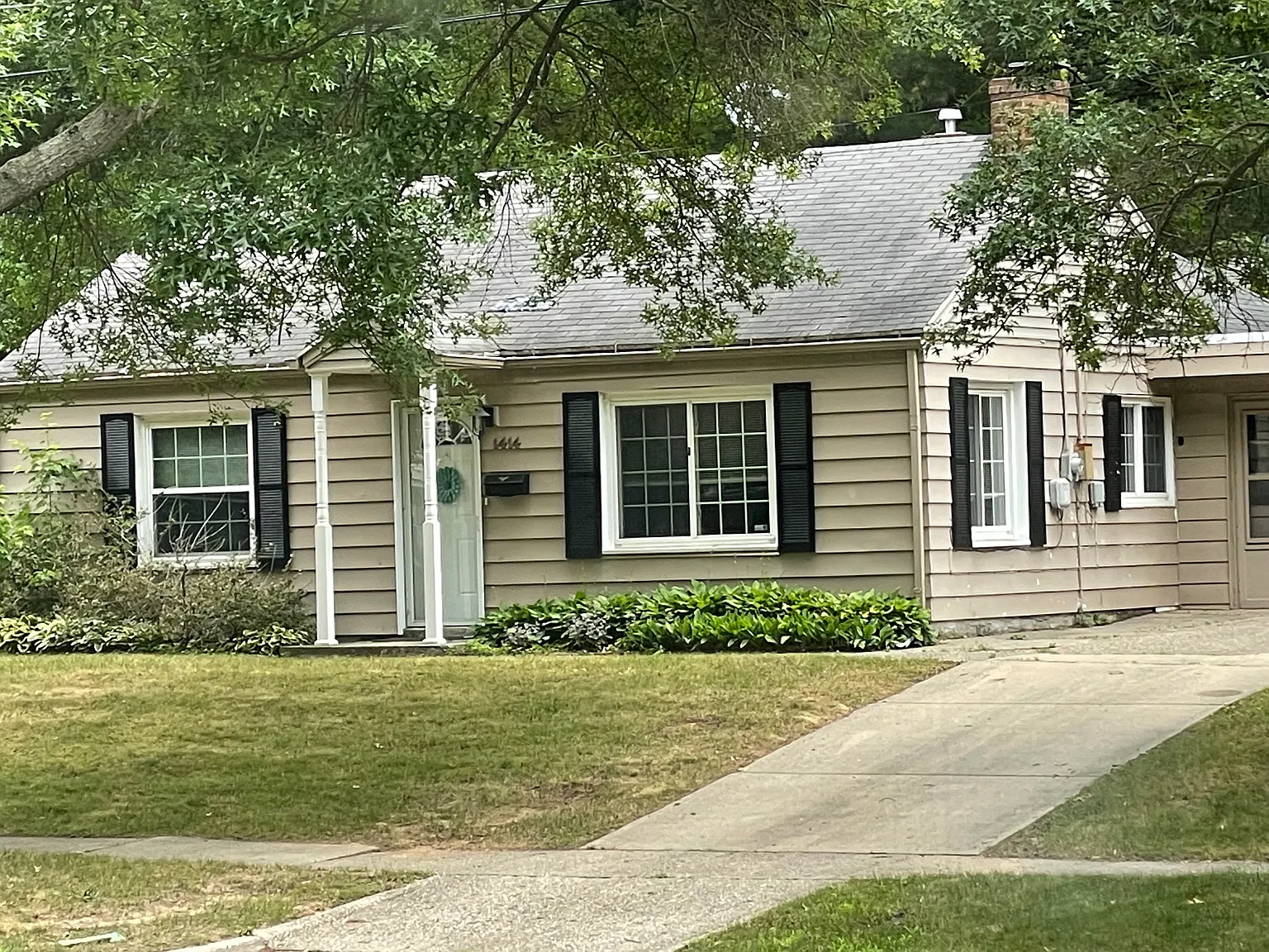 2 bed, 995 sqft, $1,850 — Photo 1