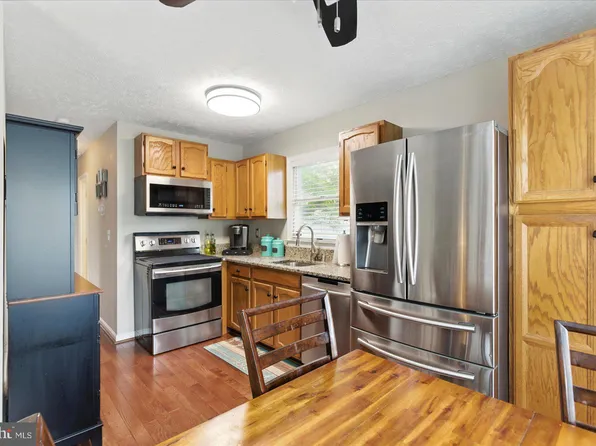 8103 Escalon Ave, Pasadena, MD 21122