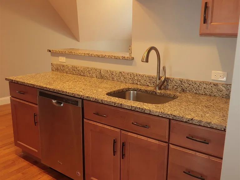 45 Glenwood St #3 — Photo 5