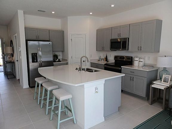 5th image of 2297 Alee Ln