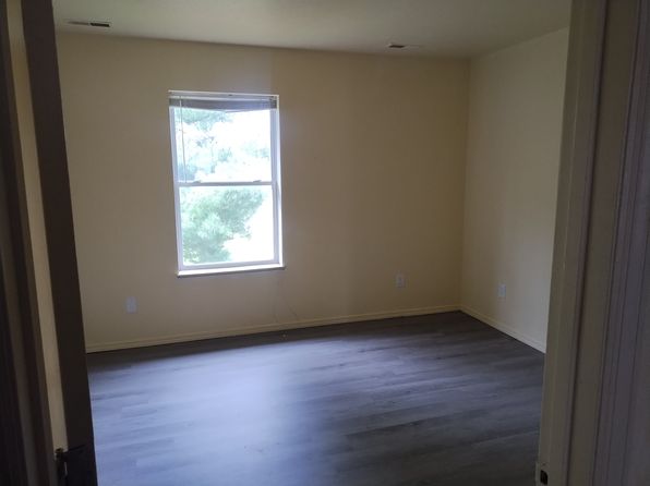 1507 N Commercial Ave #10