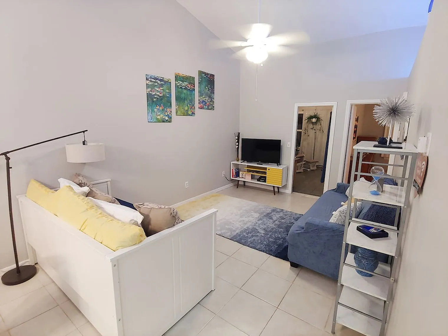 2 bed, 2.0 bath, $4,605 — Photo 1