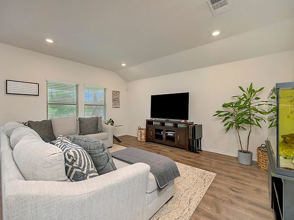 2nd image of 924 English Dr