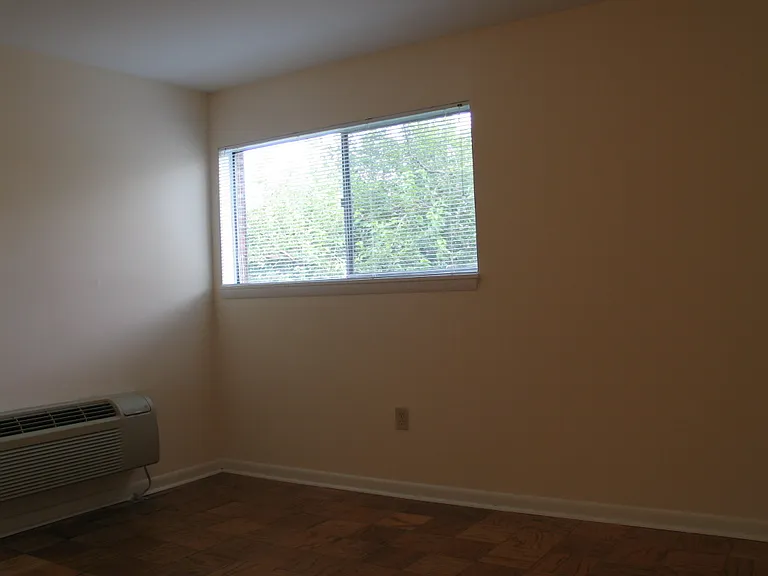 2117 N Cameron St #5 — Photo 8