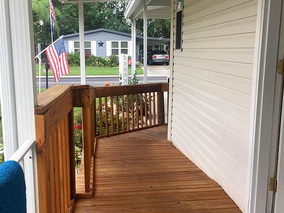 4th image of 310 Magnolia Hill Dr