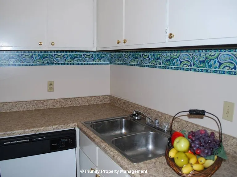 5491-5513 Kenneylane Blvd — Photo 29