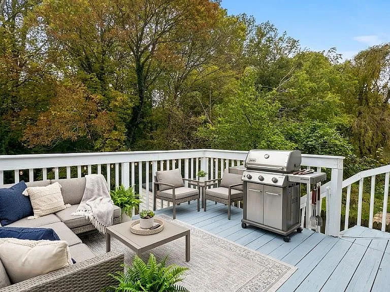11115 Schuylkill Rd — Photo 25