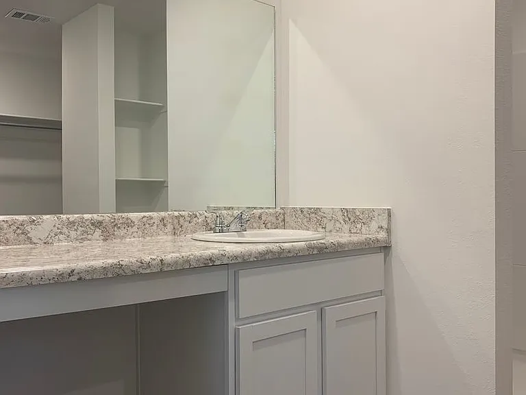 5810 Boone St — Photo 14