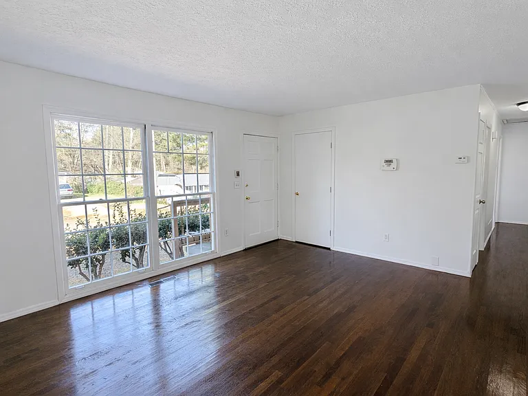 4446 Falcon Ct — Photo 4