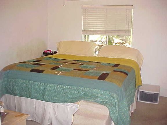 5th image of 500 Lynn Haven Ct