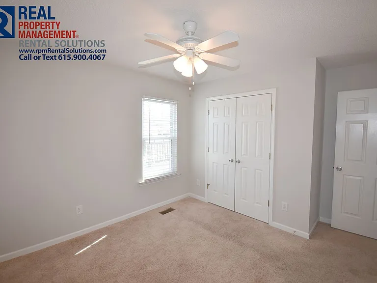 118 Casper Ct — Photo 16