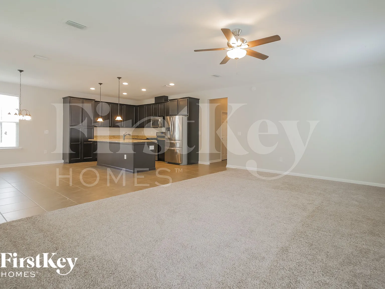3 bed, 2.0 bath, 1805 sqft, $3,240 — Photo 3