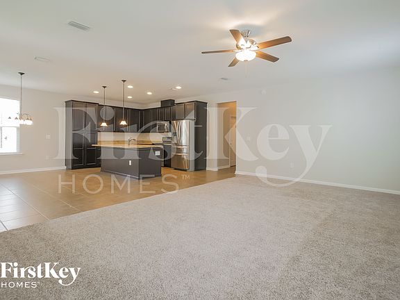 3rd image of 124 Riverwalk Blvd