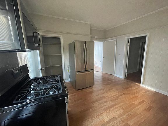 kitchen with Spacious Pantry