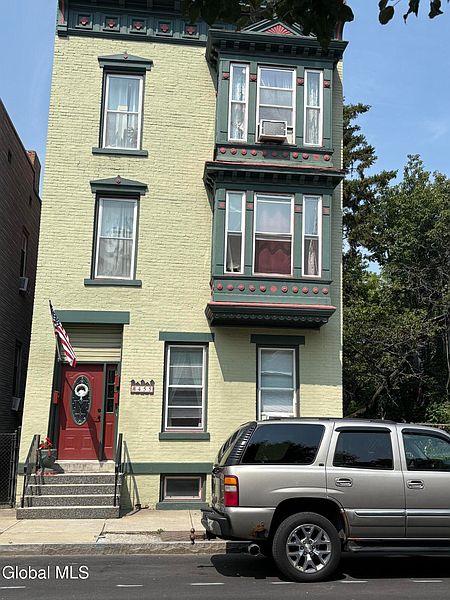 2nd image of 455 2nd Street