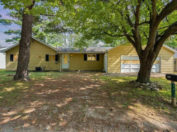 4615 Lakeview Dr, Beaverton, MI 48612