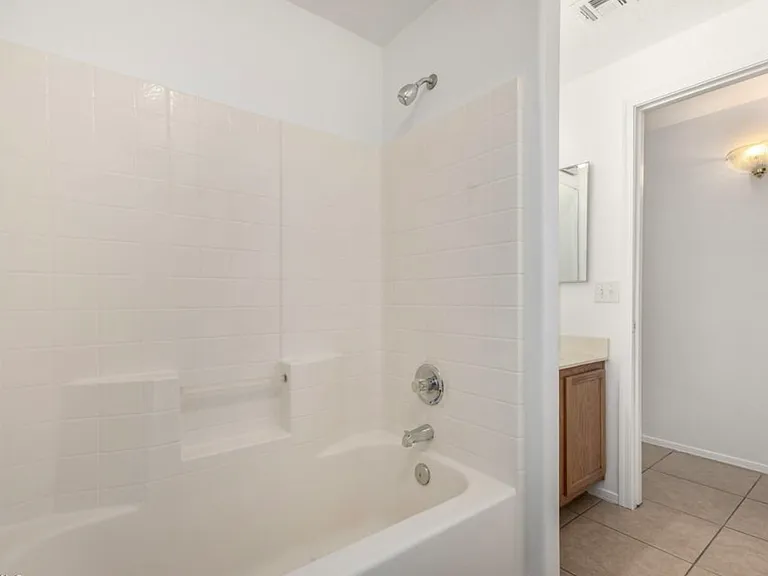 6770 N 47th Ave #1016 — Photo 5