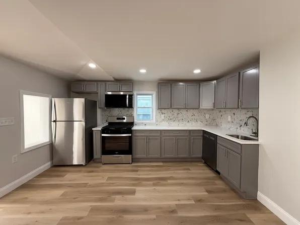 73 E Jersey St, Elizabeth, NJ 07206