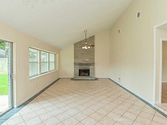 5th image of 22607 Braken Manor Ln