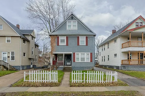 10618 Crestwood Ave Photo 1