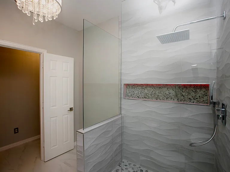 5814 Norfolk Ln — Photo 26
