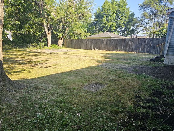 4th image of 3340 Texas St