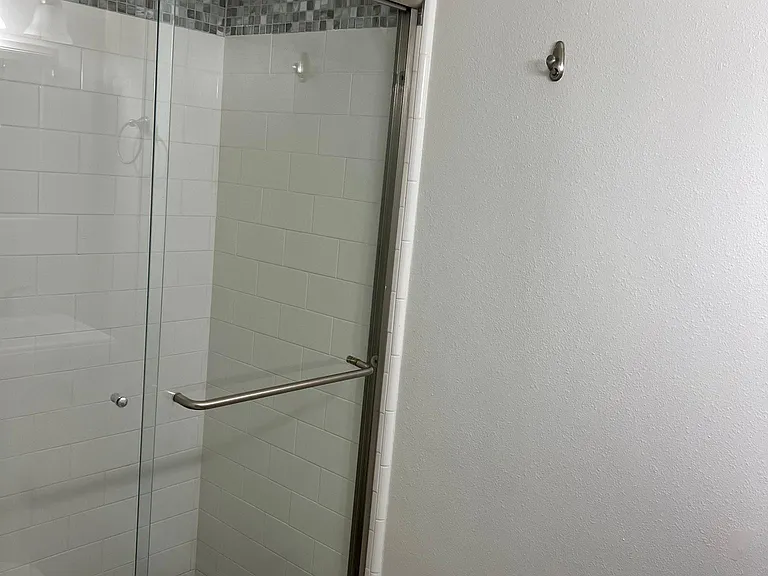 644 Manhattan Beach Blvd #11 — Photo 13