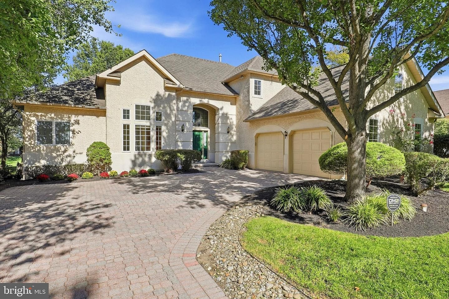 121 Inverness Dr — Blue Bell Country Club