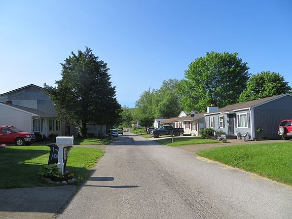 4th image of 122 Martin Dr