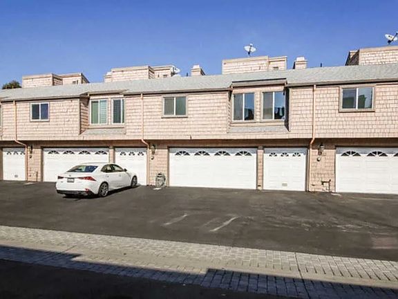 2nd image of 14283 Magnolia St