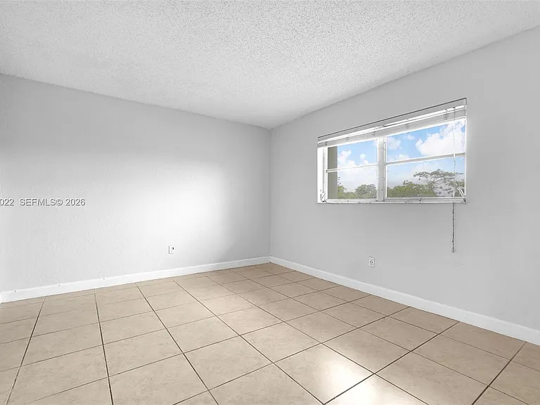400 NW 65th Ave #213 — Photo 6
